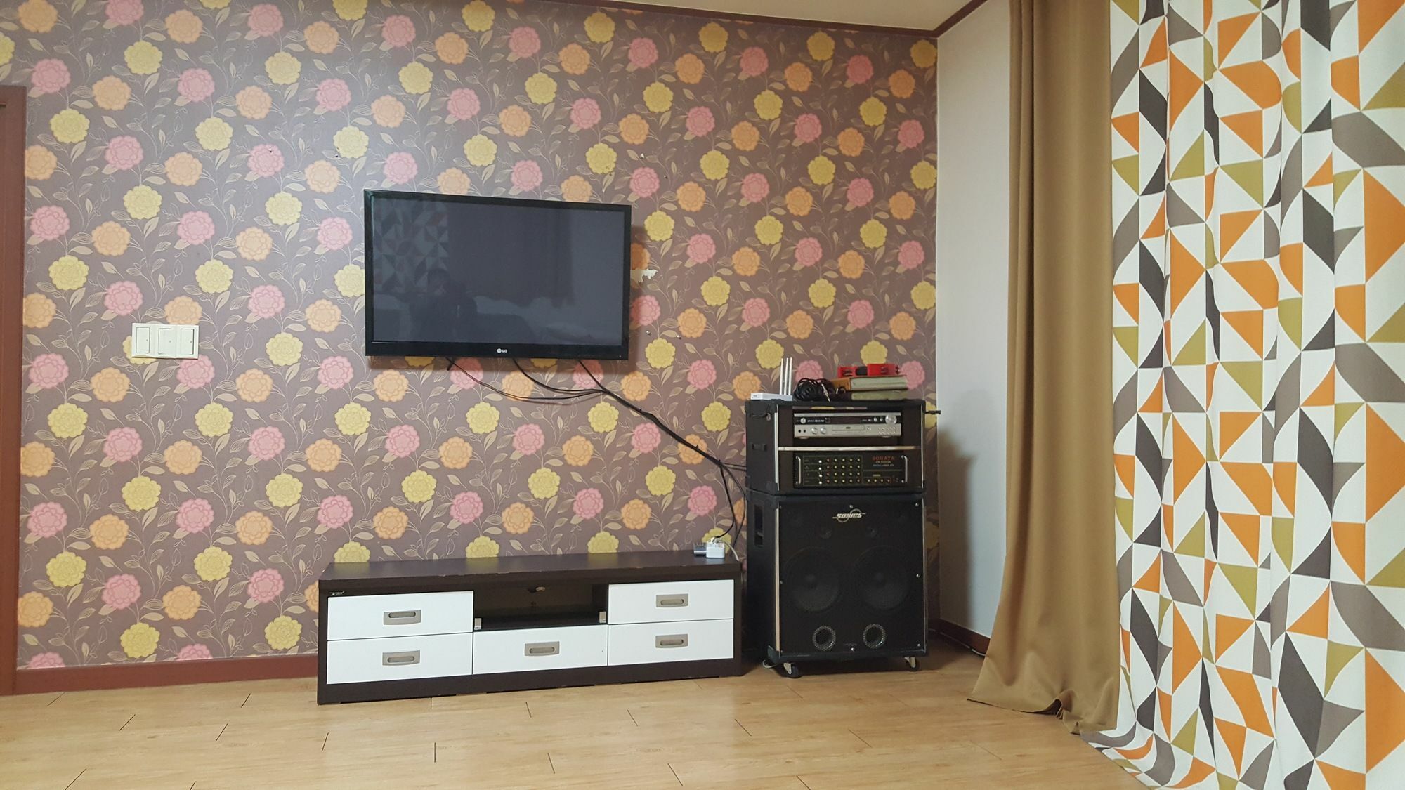 Hwangto Green Village Pension Йонгин Екстериор снимка