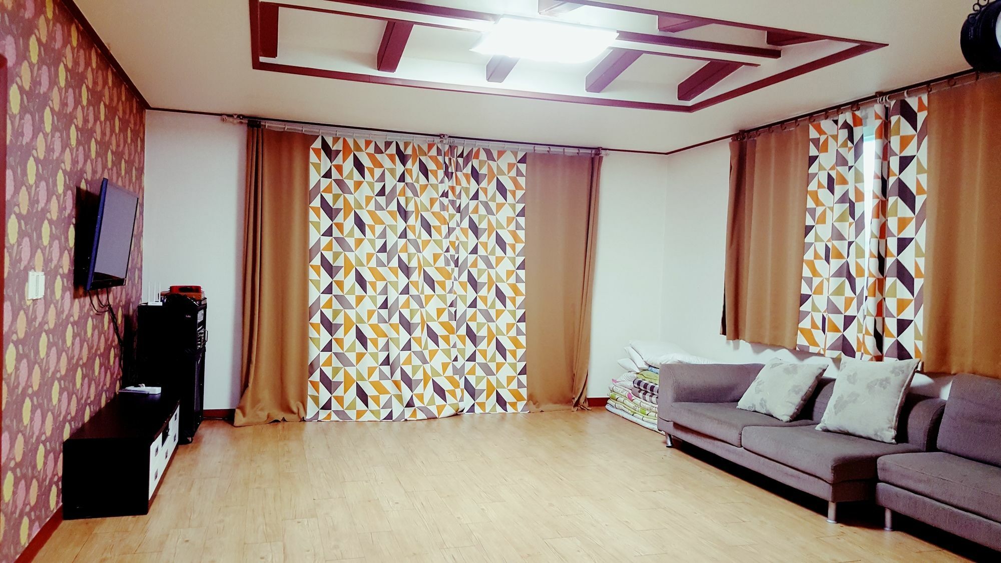 Hwangto Green Village Pension Йонгин Екстериор снимка
